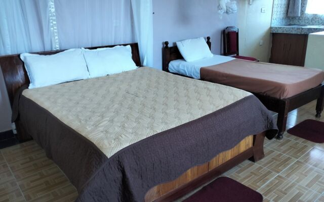 Bimoss Beach Resort & Campsite