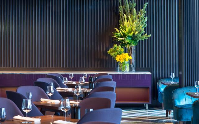 West Hotel Sydney, Curio Collection by Hilton
