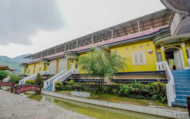 OYO 3889 D'ratna Resort
