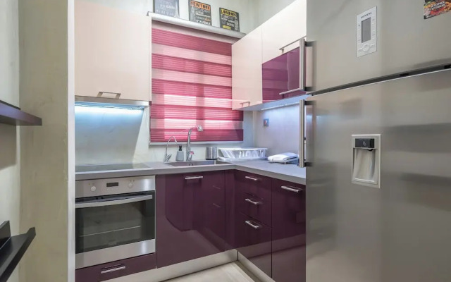 Stylish 2 Bd Urban Retreat Near Panormou