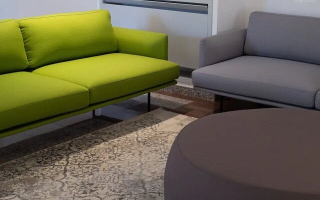Hub Hotel
