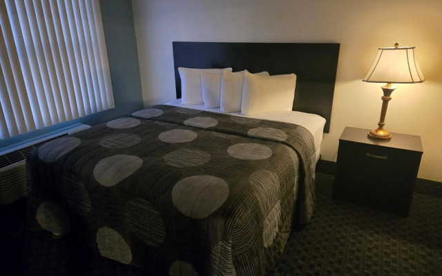 Allure Suites