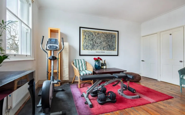 Cozy 2BR Near Notting Hill & Hyde Park