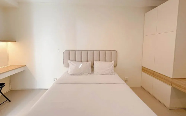 Pleasant And Good Location Studio At Bale Hinggil Apartment