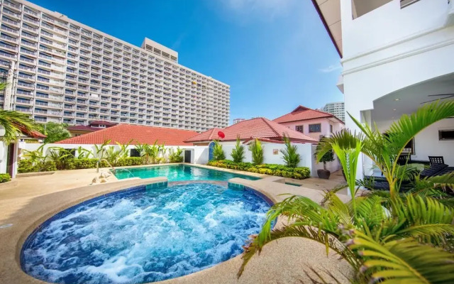 Royal Park Apartments