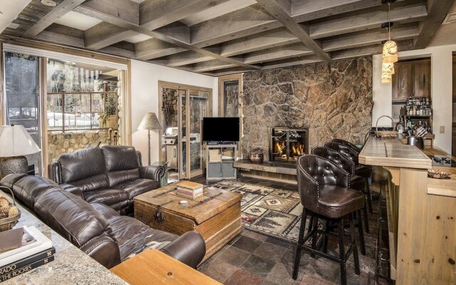 Village Center Condo 1F