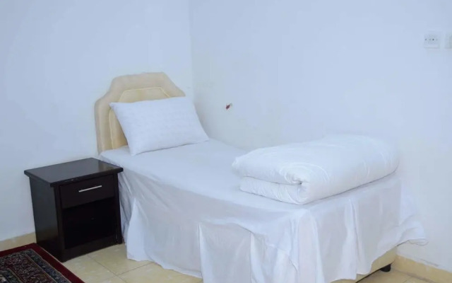 Al Eairy Furnished Apartments Nariyah 2