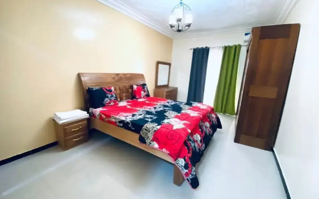 Mam Lovely 3-bed Apartment in Dakar-almadies
