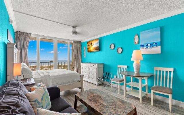 Island Inn 211