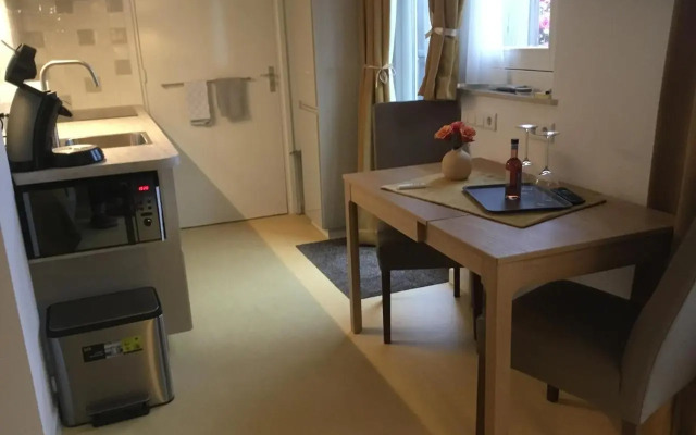B & B Rosamie