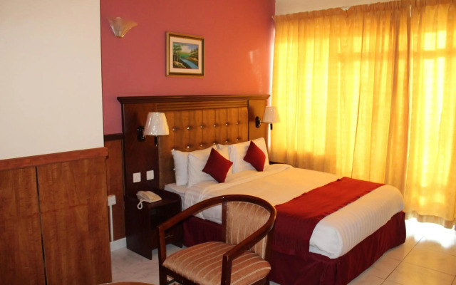 Grand Nova Hotel