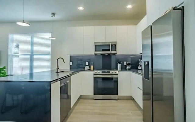 17510 HF -exquisite 4BR Villa With Pool & Luxury