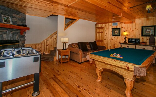 Angel View Chalet 885 by RedAwning