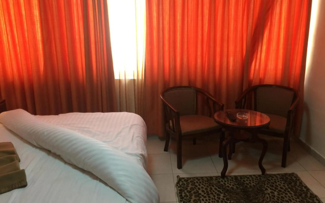 Zaina Plaza Hotel