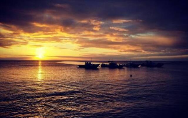 Blue Sea Sunny Sea View Homestay