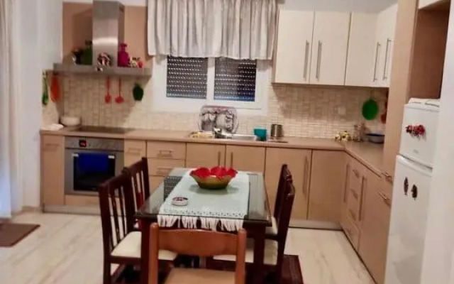 Marys House , Lovely 2-bedroom Apartment