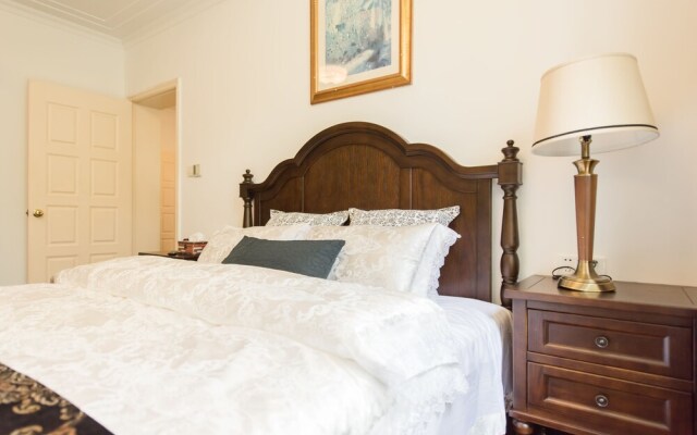 Marri-Holiday Garden Villa (Hongqiao Airport. NECC)