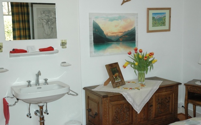 Chalet La Griotte – Guest Rooms – Ollon