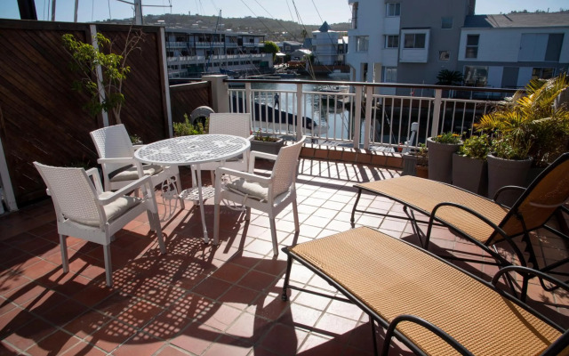 Waterfront New Listng - 8 South Quay -