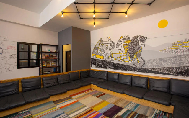 Yakety Yak Hostel