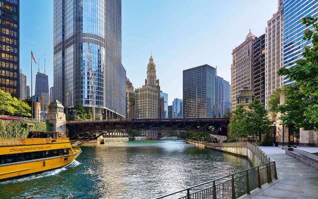 The Westin Chicago River North