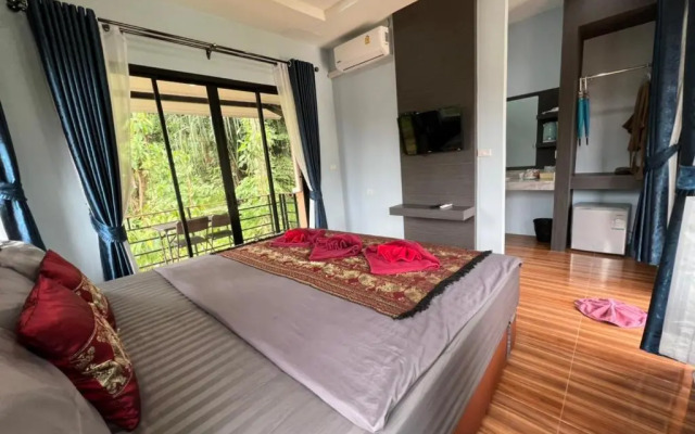 Khaosok Rainforest Resort