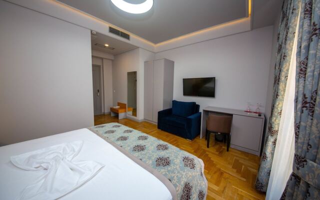 City Center Hotel