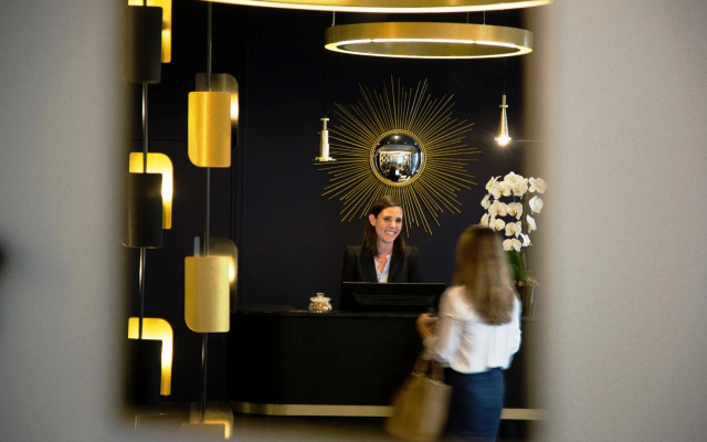 Le 10 Bis Hotel
