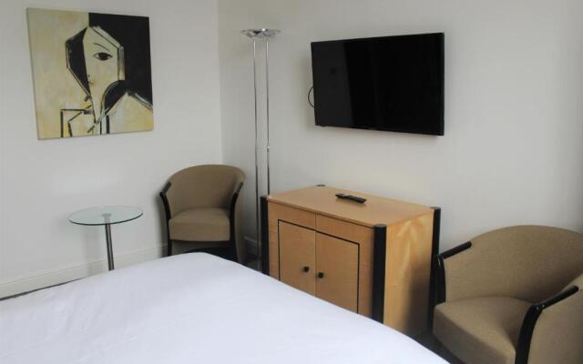 Park Hotel & Apartments