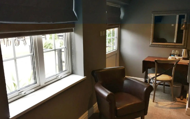 The Knife and Cleaver