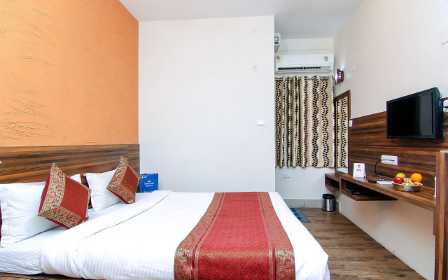 Hotel R B International