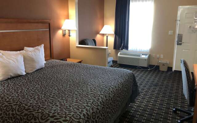 Days Inn by Wyndham Columbus