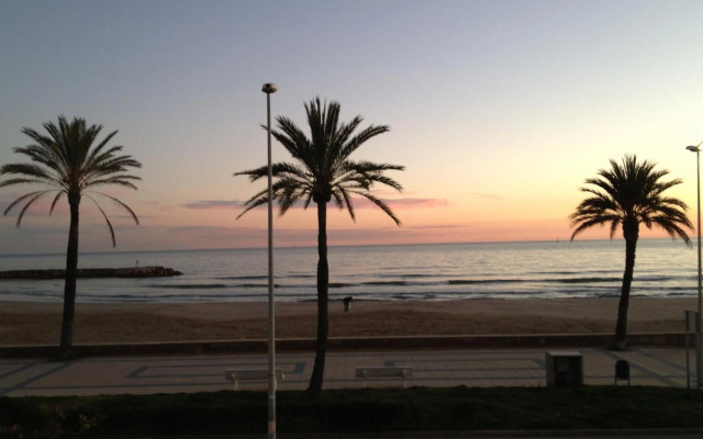 Apartamento Primera Linea de Mar, Cunit