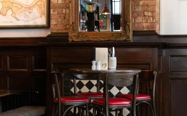 Publove The Rose & Crown