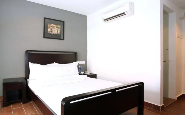 Hotel O Crossroads Hotel