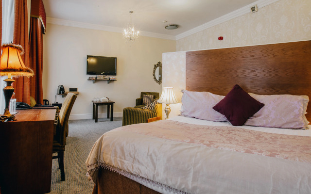 CBH The Sun Hotel and Bar