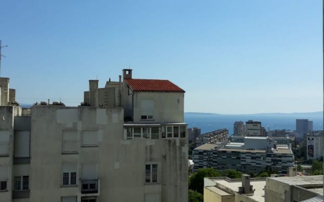 Apartment Mari - cozy apartment: A1 Split, Riviera Split