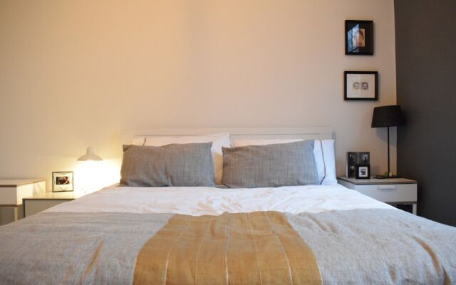 2 Bedroom Apartment in Clapham Sleeps 4