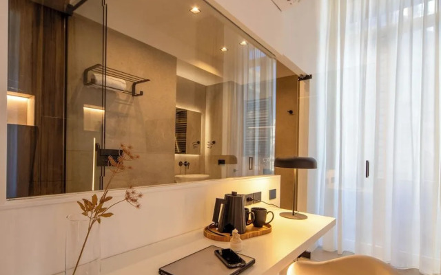 Mamalu Studios and Suites