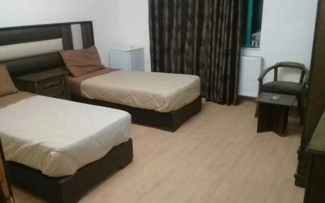 Seleen Hotel Suites