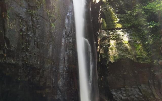 Laola Surf Camp El Sunzal