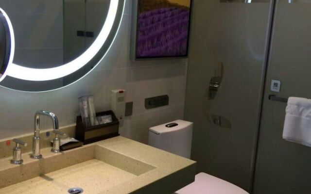 Lavande Hotel (Beijing Shunyi Metro Station)