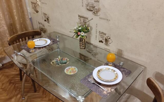 Apartments on 42 Williams Street