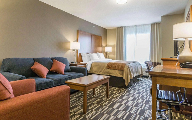 Comfort Inn & Suites Edmonton International Airport
