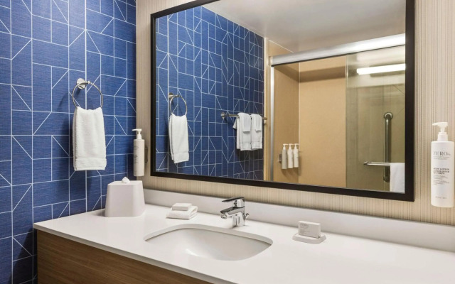 Spark by Hilton Germantown Washington DC North