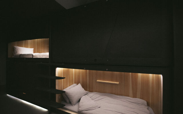 SLEEEP - Capsule Hotel