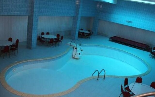 Jadly Hotel