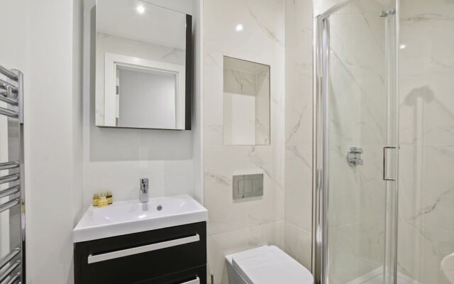 VICTORIA HOUSE by Aeria Apartments