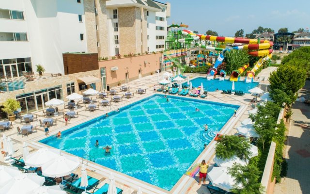 Crystal Waterworld Resort & Spa - All Inclusive