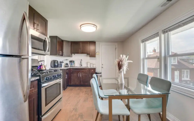 Dog-friendly Blue Island Apt w/ Backyard!
